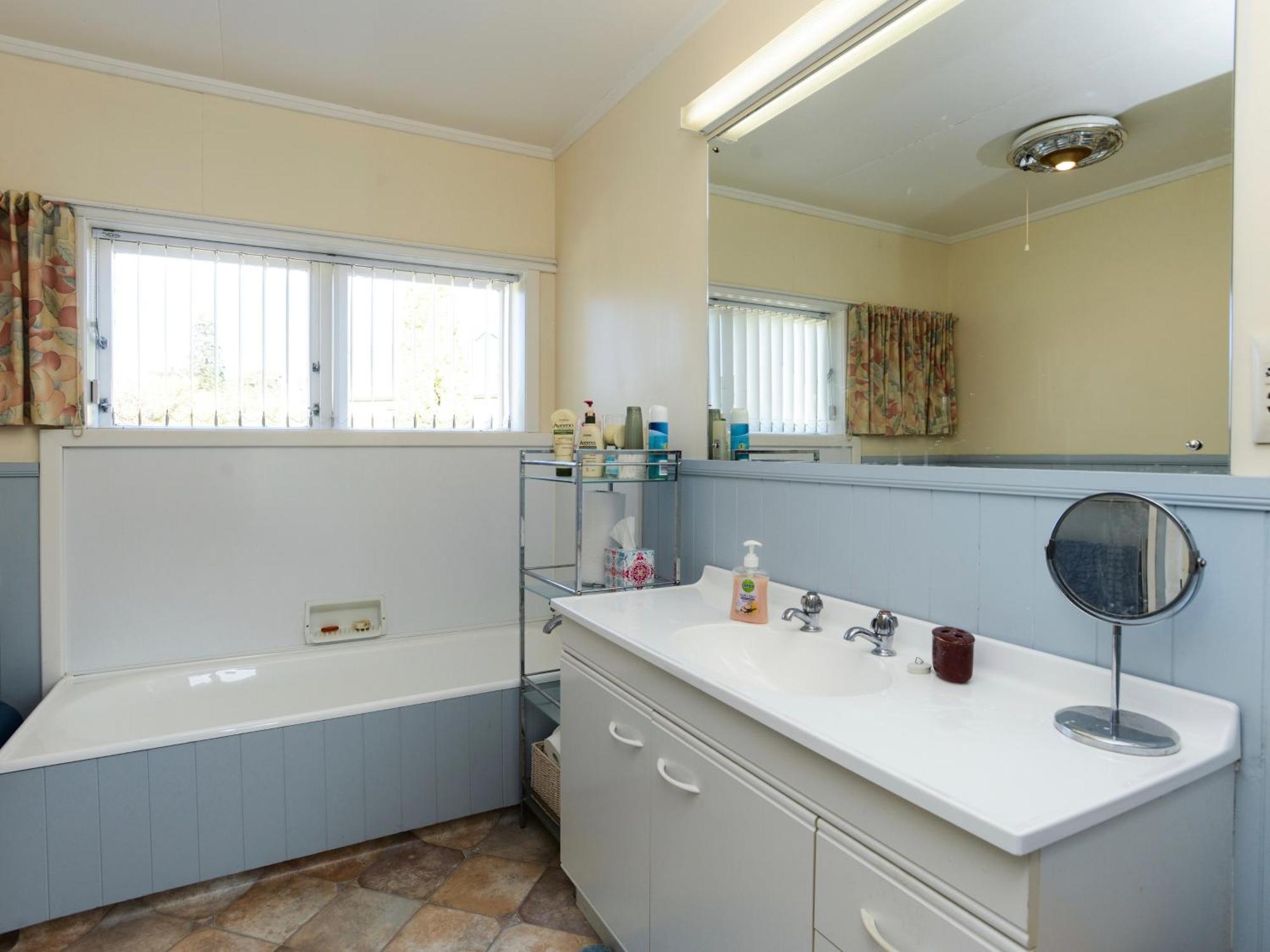 Jacaranda Lodge - Napier Hill Holiday Home Екстериор снимка
