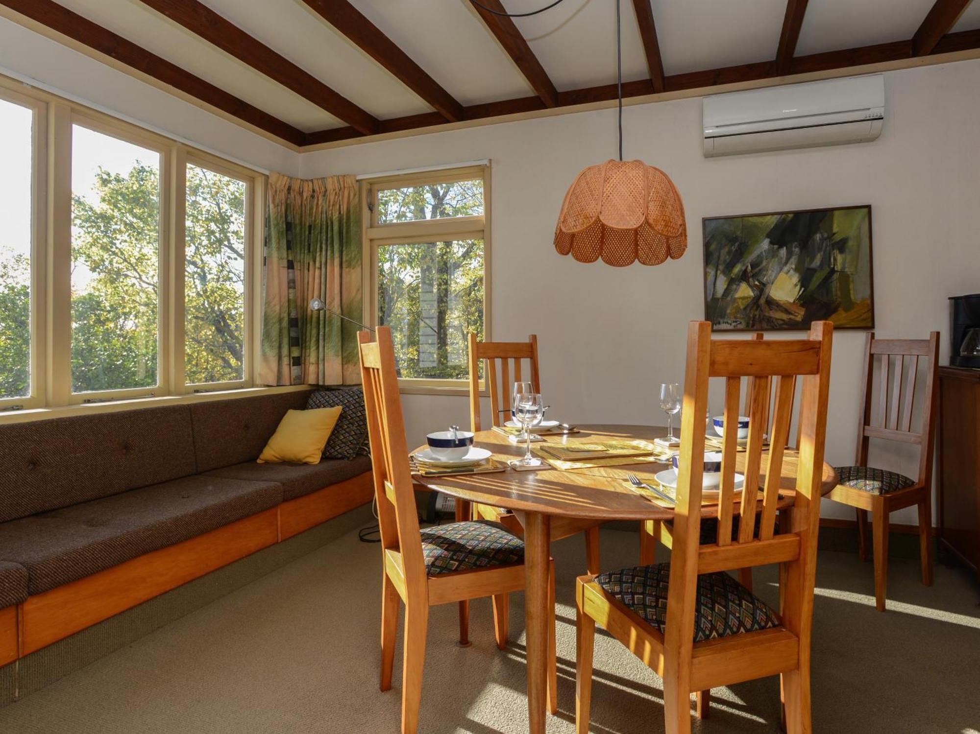 Jacaranda Lodge - Napier Hill Holiday Home Екстериор снимка