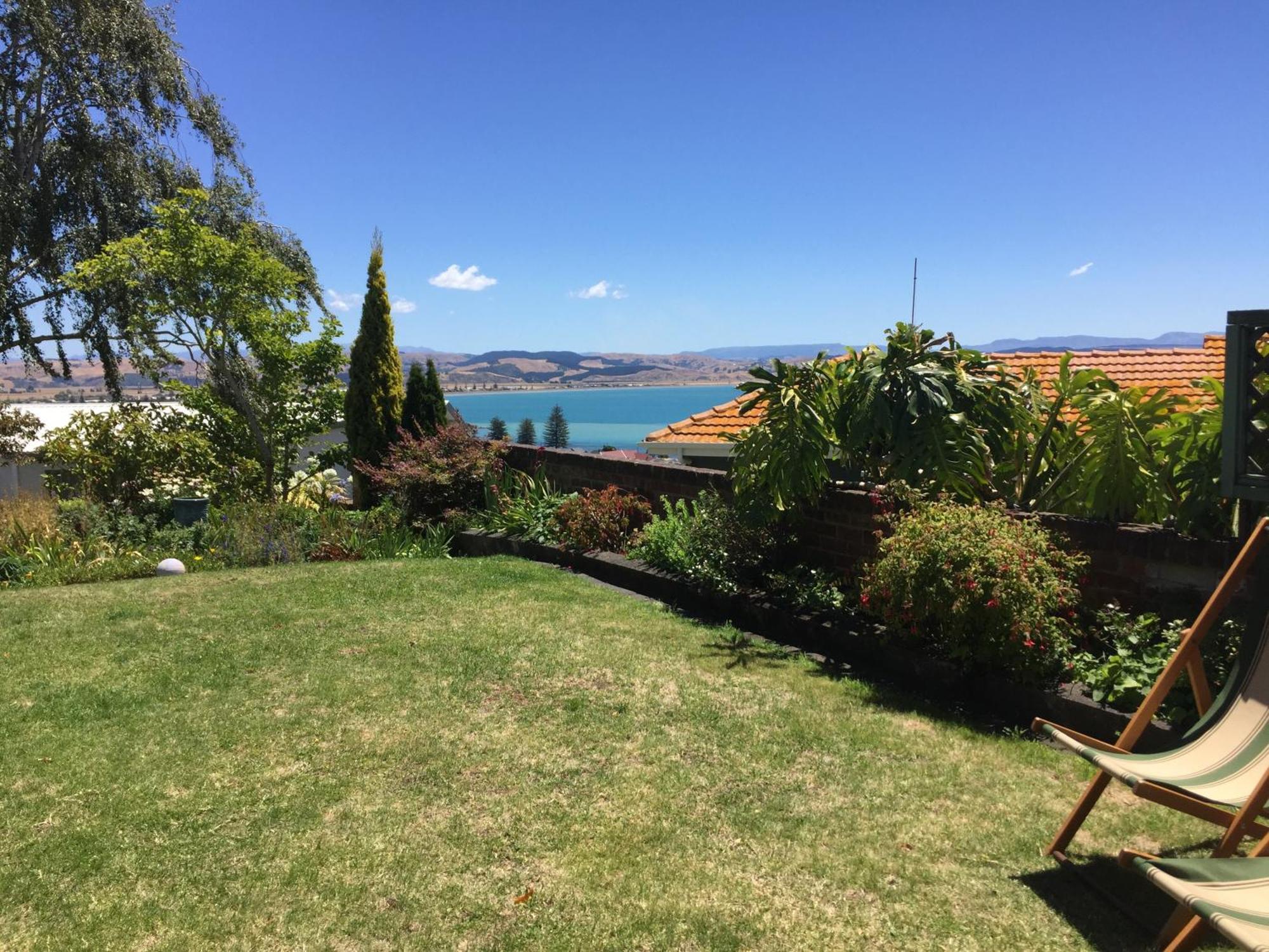 Jacaranda Lodge - Napier Hill Holiday Home Екстериор снимка