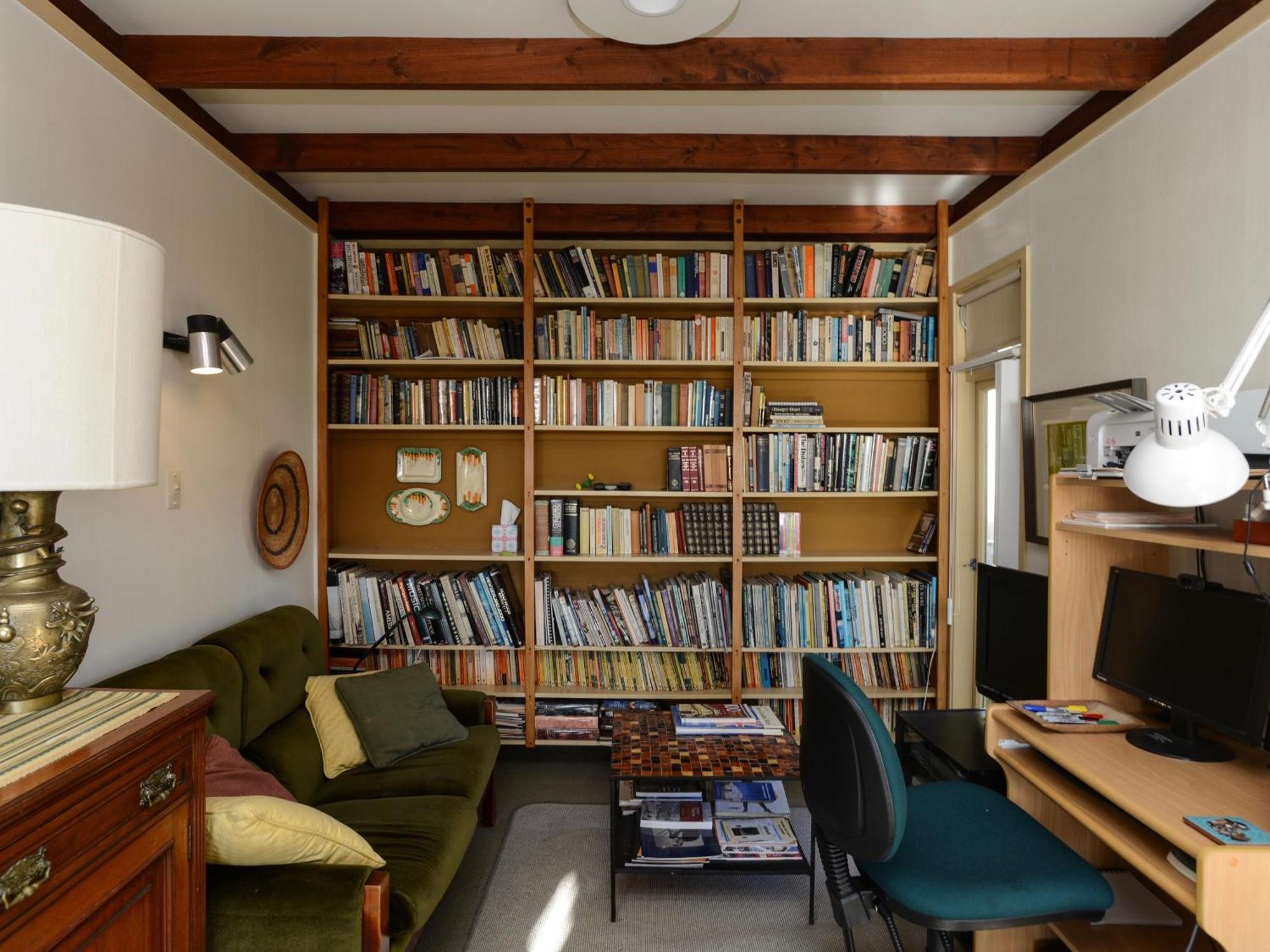 Jacaranda Lodge - Napier Hill Holiday Home Екстериор снимка